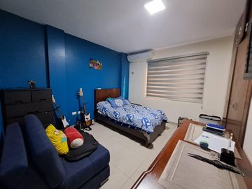 Se vende villa en urbanización Bosques de la Costa