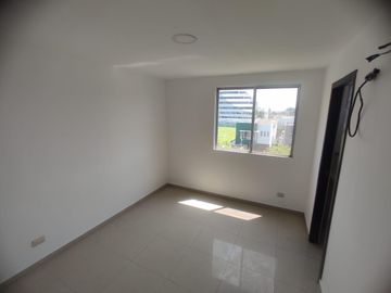 Venta de departamento frente al río en urbanización cerrada