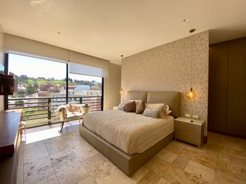 LUJOSO PENTHOUSE EN VENTA, en Cuenca