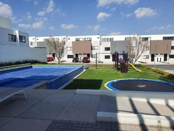 Casa en venta con recamara en planta baja