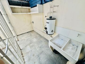 CASA EN VENTA EN CONJUNTO HABITACIONAL