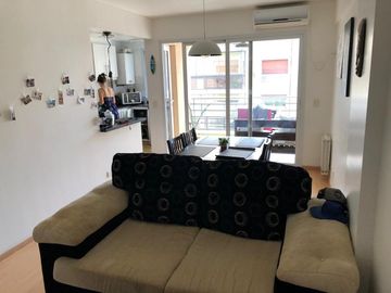 Departamento - Olivos-Vias/Maipu