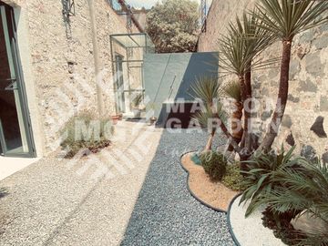 Venta o Renta de  Casa en Barrio de Analco con Diseño Vanguardista