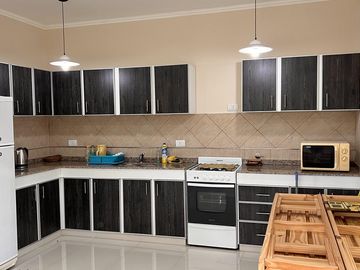 Casa 3 dormitorios con importante lote en Colón
