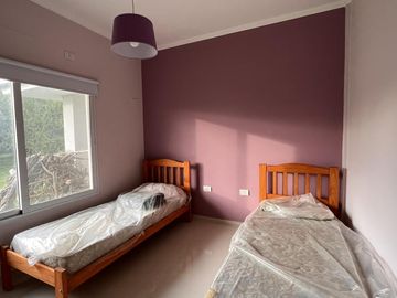 Casa 3 dormitorios con importante lote en Colón