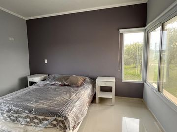 Casa 3 dormitorios con importante lote en Colón