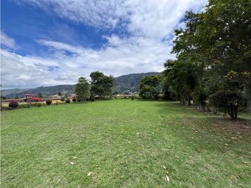 Vendo linda y acogedora casa campestre en Tenjo.