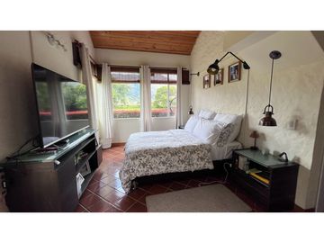 Vendo linda y acogedora casa campestre en Tenjo.