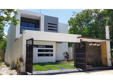 Venta de Casa cancun  con Alberca en lamos