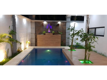 Venta de Casa cancun  con Alberca en lamos
