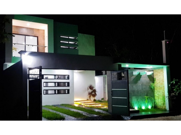 Venta de Casa cancun  con Alberca en lamos