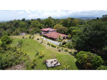 se vende casa de montaña en Sabanitas