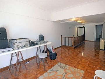 VENTA CASA 4 AMBIENTES COCHERA DON BOSCO QUILMES