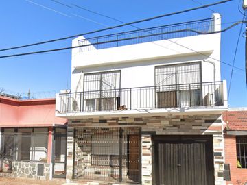 VENTA CASA 4 AMBIENTES COCHERA DON BOSCO QUILMES