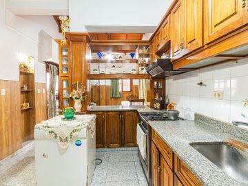 VENTA Avellaneda Vivienda 6 Amb c/ Local 582m2