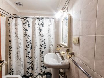VENTA Avellaneda Vivienda 6 Amb c/ Local 582m2