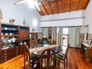 VENTA Avellaneda Vivienda 6 Amb c/ Local 582m2