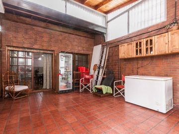 VENTA Avellaneda Vivienda 6 Amb c/ Local 582m2