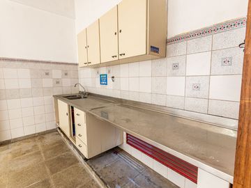 VENTA Avellaneda Vivienda 6 Amb c/ Local 582m2