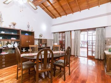 VENTA Avellaneda Vivienda 6 Amb c/ Local 582m2