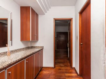 VENTA Avellaneda Vivienda 6 Amb c/ Local 582m2