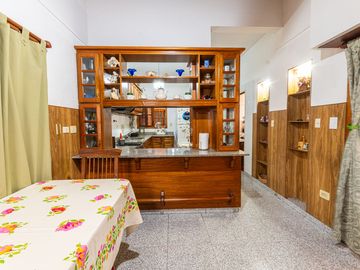 VENTA Avellaneda Vivienda 6 Amb c/ Local 582m2