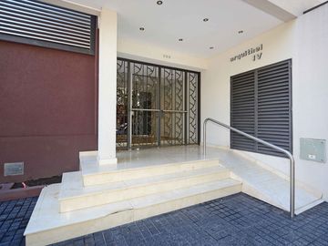 VENTA DEPTO 2 AMBIENTES BERNAL QUILMES COCHERA BAU
