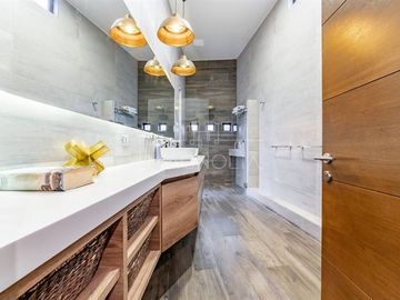 Casa en Venta en Fundo San Jorge - Colegio Pucalán