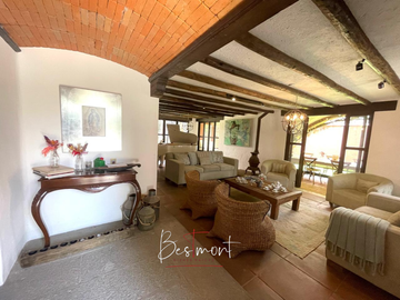 Preciosa casa en venta en Fracc. Arboledas Saint Germain