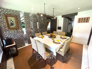 Preciosa casa en venta en Fracc. Arboledas Saint Germain
