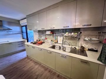 3 Bedroom 3 Bathroom Condo for sale