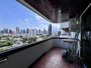 3 Bedroom 3 Bathroom Condo for sale