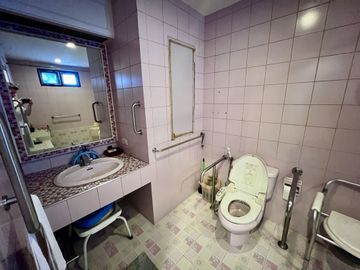 3 Bedroom 3 Bathroom Condo for sale