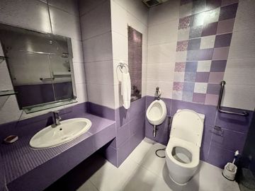 3 Bedroom 3 Bathroom Condo for sale