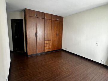 Venta o Renta departamento 260m2 en la Gonzalez Suarez