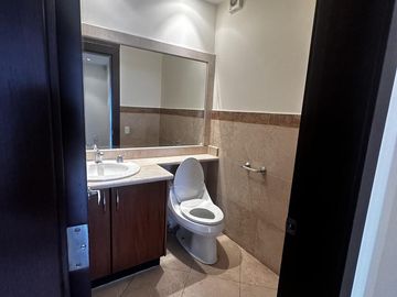 Venta o Renta departamento 260m2 en la Gonzalez Suarez
