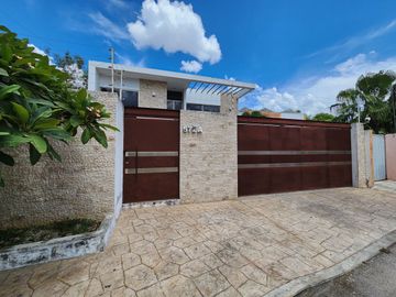 Casa en venta en Colonia Maya - HI2406286