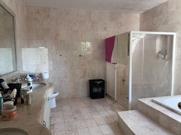 Casa en Venta en Mérida, Privada Villa Palma Real, Chuburna