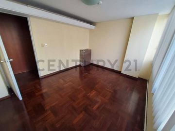 VENTA DE DEPARTAMENTO CERCA AL MALECÓN CISNEROS - MIRAFLORES