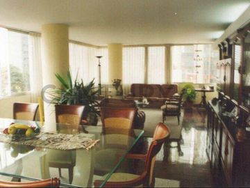 VENTA DE DEPARTAMENTO CERCA AL MALECÓN CISNEROS - MIRAFLORES