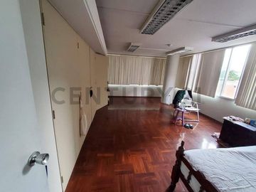 VENTA DE DEPARTAMENTO CERCA AL MALECÓN CISNEROS - MIRAFLORES