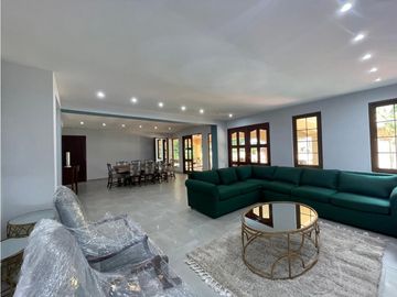 VENTA DE CASA CAMINO DE CRUCES