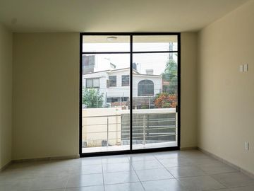 CASA EN RESIDENCIAL BURGOS