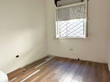 VENTA BERNAL OESTE CASA 3 AMBIENTES