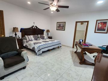 Casa en venta en frac. Valle Real, zona norte de Aguascaliente
