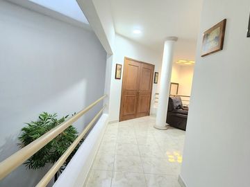 Casa en venta en frac. Valle Real, zona norte de Aguascaliente
