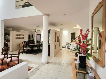 Casa en venta en frac. Valle Real, zona norte de Aguascaliente