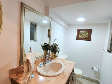 Casa en venta en frac. Valle Real, zona norte de Aguascaliente