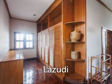 Spacious 4 bedroom House with Garden for sale