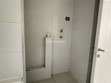 Departamento en Venta en Metro U Catolica | Departamento Venta 1D1B y Bod | Santiago Centro | One Propiedades